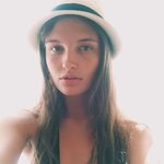 Анна Захарова